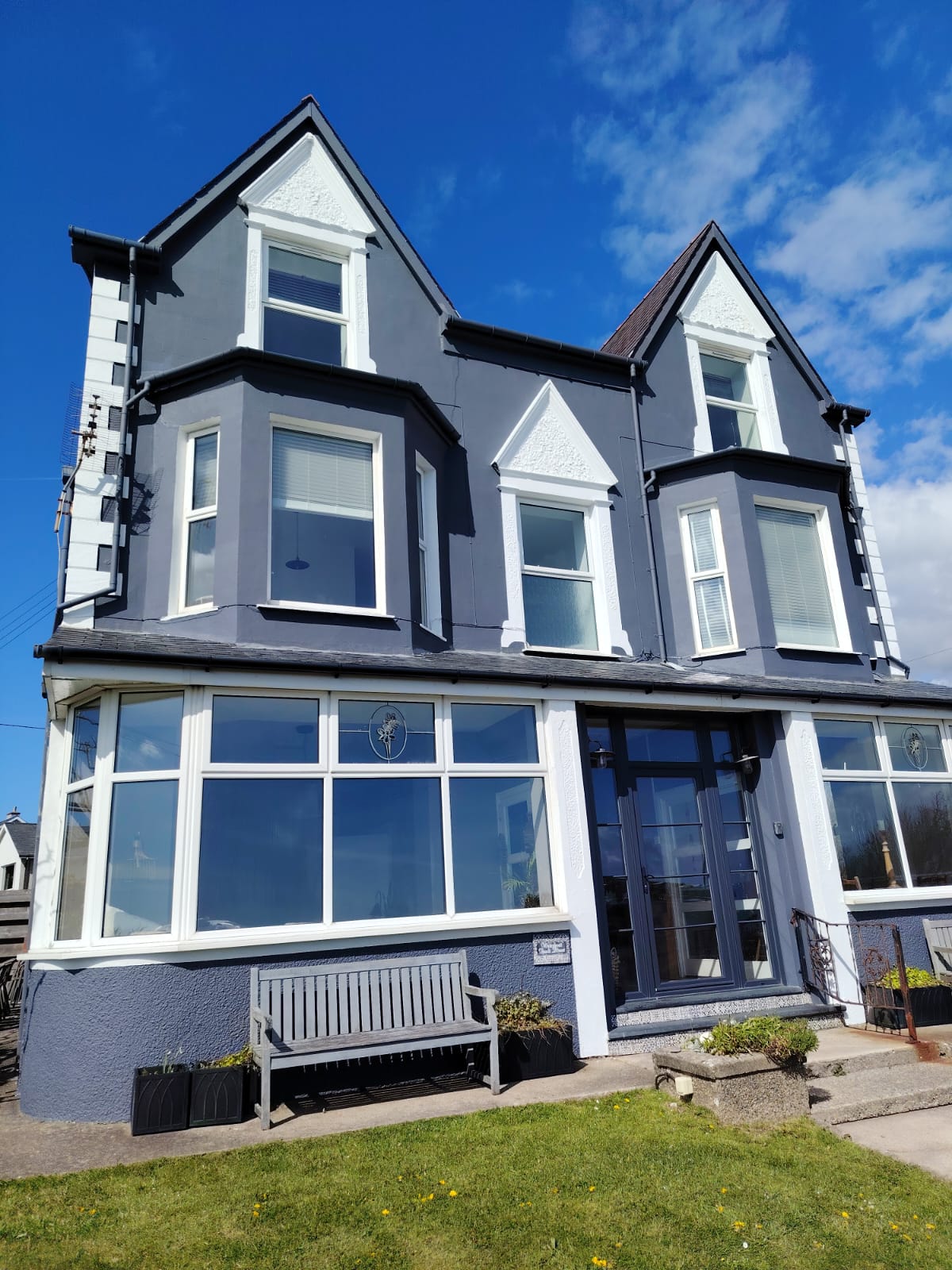 Full External House Painting – Stunning Finish